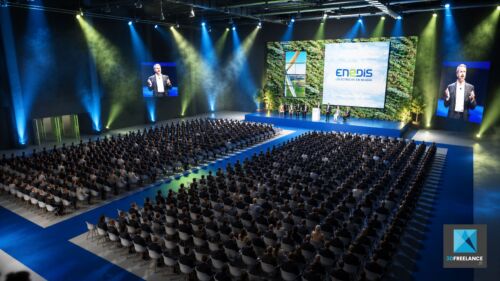 Perspective 3D IA espace plénière et éclairage événementiel Enedis
