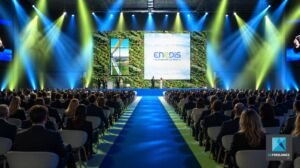 Scénographie 3D IA plénière convention Enedis mur végétal